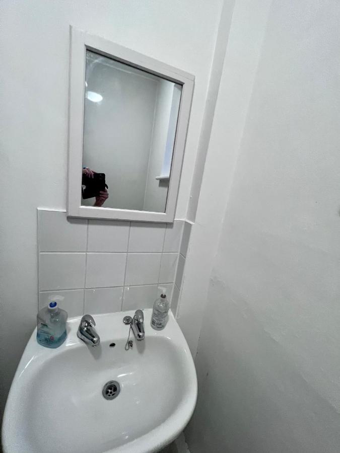 Relaxing&Cozy Room Лондон Экстерьер фото